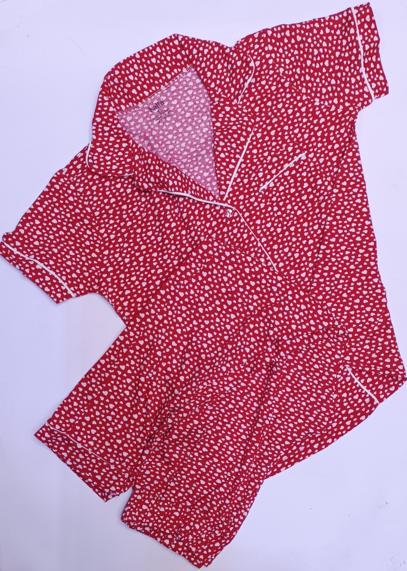 بيجامة  قطن حريمي بنصف كم وأزرار – تصميم أنيق وراحة مثالية