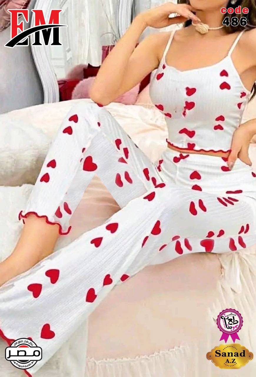 بيجامة حريمي قلوب مع توب حمالات فري سايز